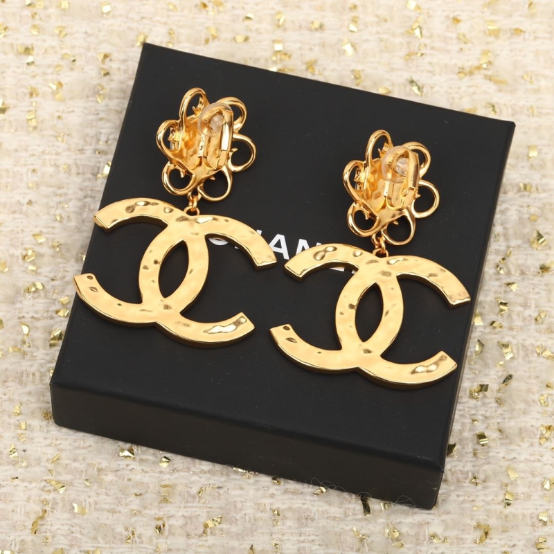 Ch**el earrings